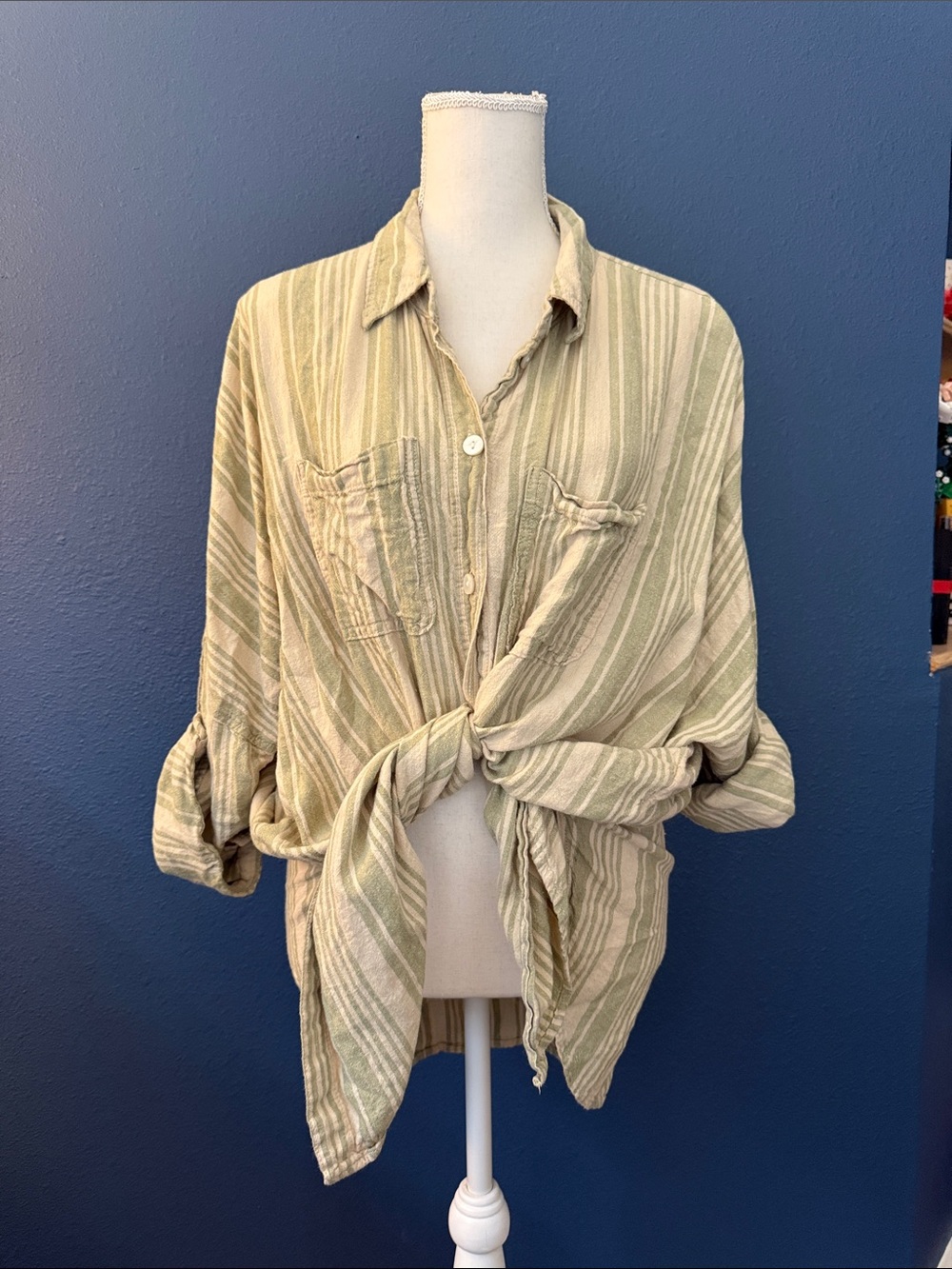 Women's Sage Stripe Button-Down Shirt - Relaxed Tie-Front Top